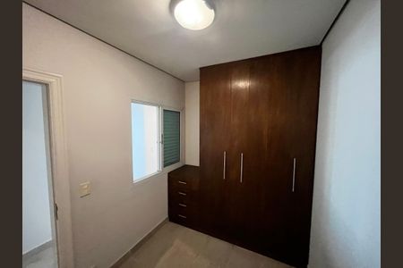 Casa à venda com 700m², 5 quartos e 6 vagasQuarto de Serviço