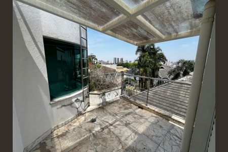 Casa à venda com 700m², 5 quartos e 6 vagas Varanda  Suíte 3