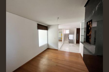 Casa à venda com 700m², 5 quartos e 6 vagasSaleta