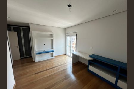 Casa à venda com 700m², 5 quartos e 6 vagas Suíte 4