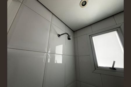 Casa à venda com 700m², 5 quartos e 6 vagasBanheiro da Suíte 2