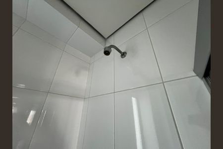 Casa à venda com 700m², 5 quartos e 6 vagasBanheiro da Suíte 4