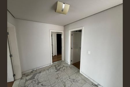 Casa à venda com 700m², 5 quartos e 6 vagasCopa 3