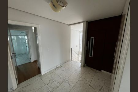 Casa à venda com 700m², 5 quartos e 6 vagasCopa 3