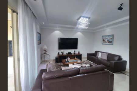 Apartamento à venda com 165m², 3 quartos e 3 vagas