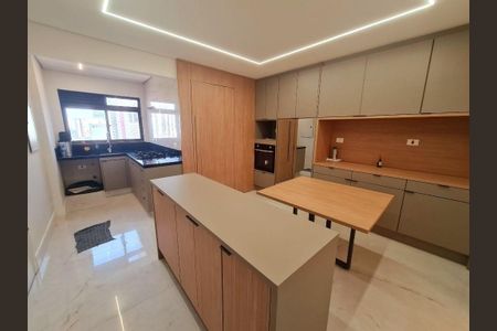 Apartamento à venda com 290m², 3 quartos e 5 vagas