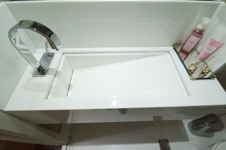 Apartamento à venda com 171m², 3 quartos e 3 vagas Apartamento à venda com 171m², 3 quartos e 3 vagasLavabo