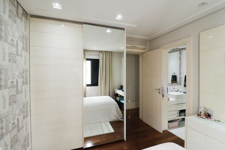 Apartamento à venda com 171m², 3 quartos e 3 vagas Apartamento à venda com 171m², 3 quartos e 3 vagasSuíte 1