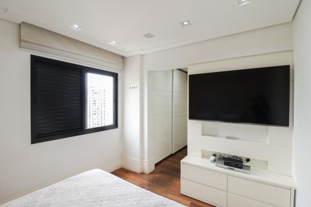 Apartamento à venda com 171m², 3 quartos e 3 vagas Apartamento à venda com 171m², 3 quartos e 3 vagasSuíte 2