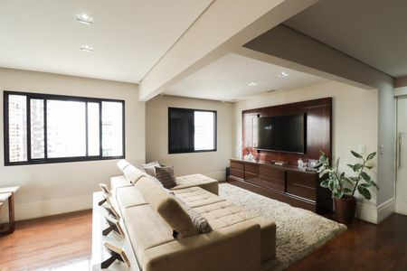 Apartamento à venda com 171m², 3 quartos e 3 vagas Apartamento à venda com 171m², 3 quartos e 3 vagasSala