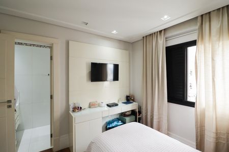 Apartamento à venda com 171m², 3 quartos e 3 vagas Apartamento à venda com 171m², 3 quartos e 3 vagasSuíte 1