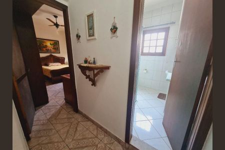 Casa à venda com 226m², 4 quartos e 2 vagas