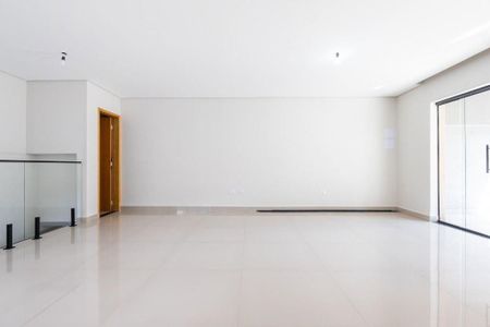 Casa à venda com 400m², 4 quartos e 4 vagas