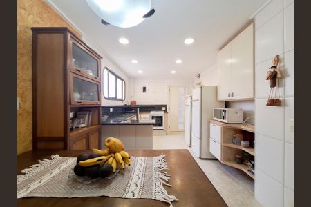 Apartamento para alugar com 156m², 3 quartos e 3 vagasCozinha