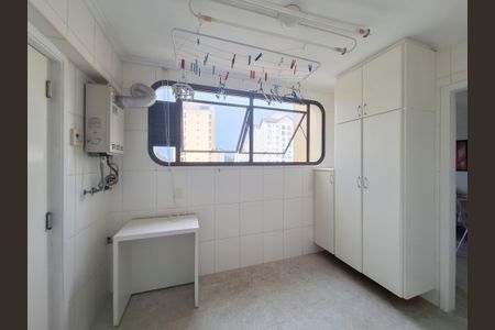 Apartamento para alugar com 156m², 3 quartos e 3 vagasÁrea de Serviço