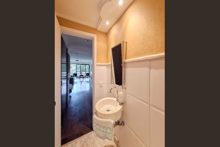 Apartamento para alugar com 156m², 3 quartos e 3 vagasLavabo