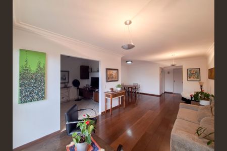 Apartamento para alugar com 156m², 3 quartos e 3 vagasSala