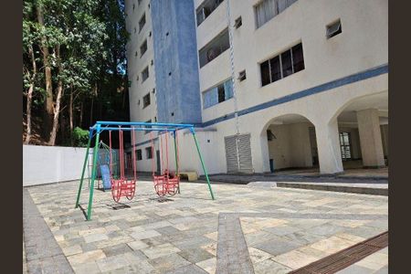 Apartamento à venda com 72m², 2 quartos e 1 vaga