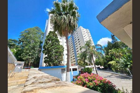 Apartamento à venda com 72m², 2 quartos e 1 vaga