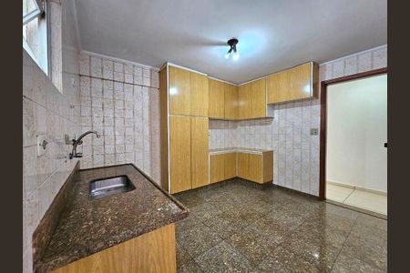 Apartamento à venda com 72m², 2 quartos e 1 vaga