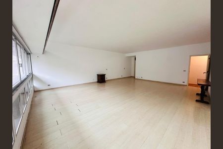 Apartamento à venda com 200m², 4 quartos e 1 vaga Apartamento à venda com 200m², 4 quartos e 1 vagaSala