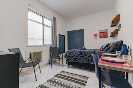 Sala/Quarto de casa à venda com 1 quarto, 20m² em Copacabana, Rio de Janeiro