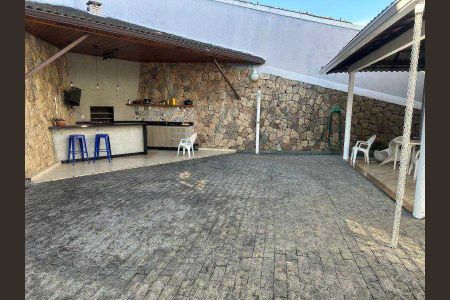 Casa de condomínio à venda com 263m², 4 quartos e 7 vagas