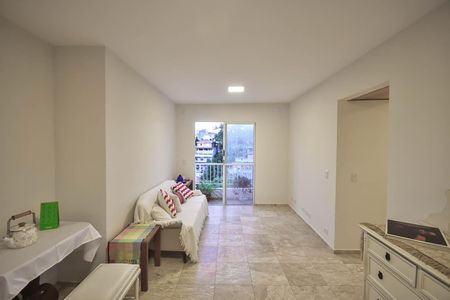 Apartamento à venda com 73m², 3 quartos e 1 vaga Apartamento à venda com 73m², 3 quartos e 1 vagaSala