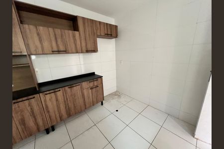 Casa de condomínio à venda com 125m², 3 quartos e 1 vaga Casa de condomínio à venda com 125m², 3 quartos e 1 vagaCozinha