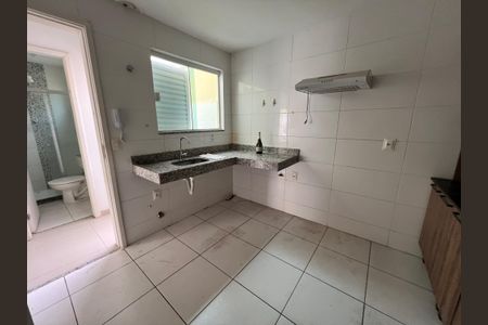 Casa de condomínio à venda com 125m², 3 quartos e 1 vaga Casa de condomínio à venda com 125m², 3 quartos e 1 vagaCozinha
