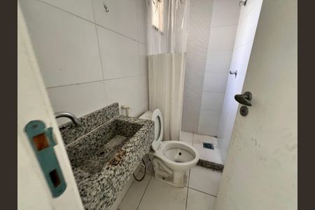 Casa de condomínio à venda com 125m², 3 quartos e 1 vaga Casa de condomínio à venda com 125m², 3 quartos e 1 vagaBanheiro 2
