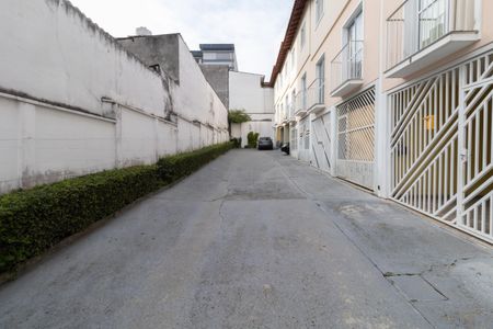 Casa de condomínio à venda com 117m², 2 quartos e 2 vagas Casa de condomínio à venda com 117m², 2 quartos e 2 vagasÁrea Comum - Vista da Rua