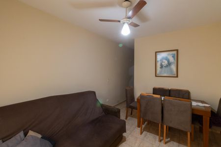 Casa de condomínio à venda com 117m², 2 quartos e 2 vagas Casa de condomínio à venda com 117m², 2 quartos e 2 vagasSala