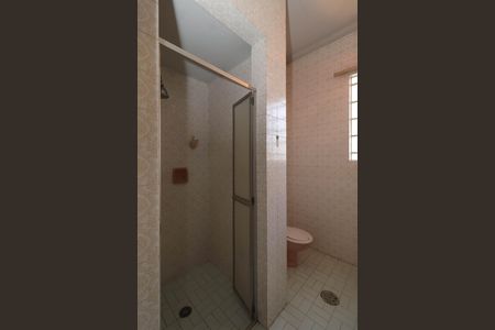 Casa à venda com 420m², 6 quartos e 4 vagas Casa à venda com 420m², 6 quartos e 4 vagasBanheiro da Suíte