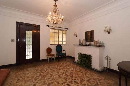 Casa à venda com 420m², 6 quartos e 4 vagas Casa à venda com 420m², 6 quartos e 4 vagasSala 3