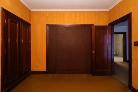 Casa à venda com 420m², 6 quartos e 4 vagas Casa à venda com 420m², 6 quartos e 4 vagasQuarto 3