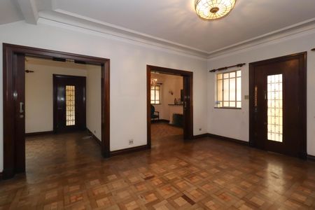 Casa à venda com 420m², 6 quartos e 4 vagas Casa à venda com 420m², 6 quartos e 4 vagasSala 1