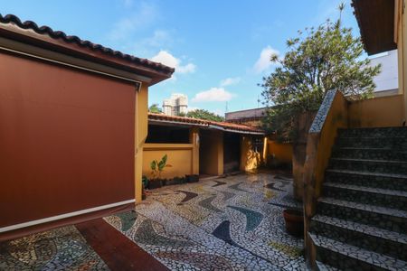 Casa à venda com 420m², 6 quartos e 4 vagas Casa à venda com 420m², 6 quartos e 4 vagasÁrea de Serviço