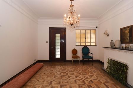 Casa à venda com 420m², 6 quartos e 4 vagas Casa à venda com 420m², 6 quartos e 4 vagasSala 3