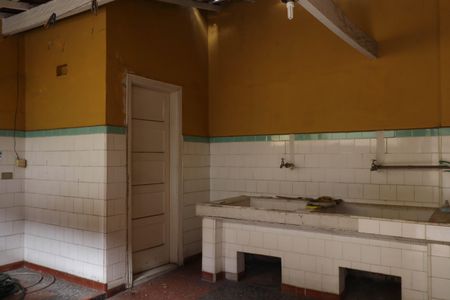 Casa à venda com 420m², 6 quartos e 4 vagas Casa à venda com 420m², 6 quartos e 4 vagasÁrea de Serviço