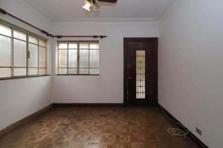 Casa à venda com 420m², 6 quartos e 4 vagas Casa à venda com 420m², 6 quartos e 4 vagasSala 4