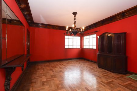 Casa à venda com 420m², 6 quartos e 4 vagas Casa à venda com 420m², 6 quartos e 4 vagasSala 2