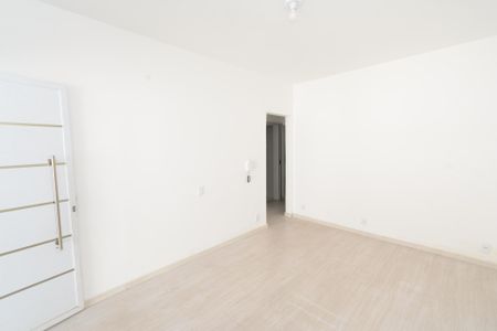 Casa para alugar com 240m², 3 quartos e 2 vagasSala