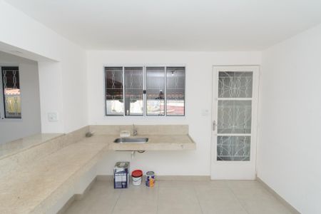Casa para alugar com 240m², 3 quartos e 2 vagasCozinha