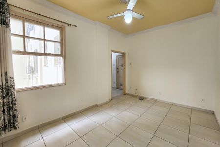 Apartamento à venda com 55m², 1 quarto e sem vagaSala