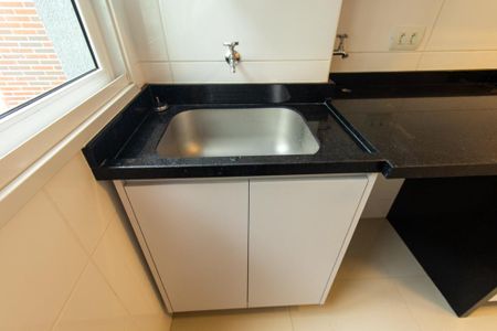 Apartamento para alugar com 62m², 2 quartos e 1 vaga Apartamento para alugar com 62m², 2 quartos e 1 vagaCozinha e Área de Serviço