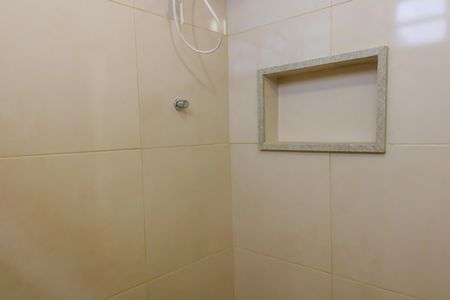 Casa à venda com 341m², 4 quartos e 4 vagas Casa à venda com 341m², 4 quartos e 4 vagasBanheiro da Suite