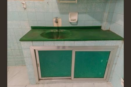 Casa à venda com 341m², 4 quartos e 4 vagas Casa à venda com 341m², 4 quartos e 4 vagasÁrea de Serviço - 1º Pavimento