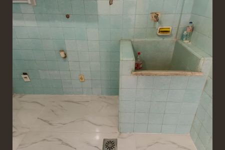 Casa à venda com 341m², 4 quartos e 4 vagas Casa à venda com 341m², 4 quartos e 4 vagasÁrea de Serviço - 1º Pavimento