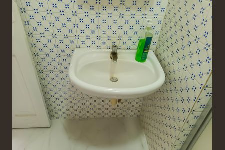 Casa à venda com 341m², 4 quartos e 4 vagas Casa à venda com 341m², 4 quartos e 4 vagasÁrea de Serviço - 1º Pavimento